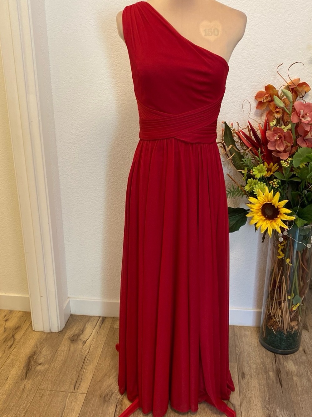 Red Size 0 One-Shoulder Evening Dress